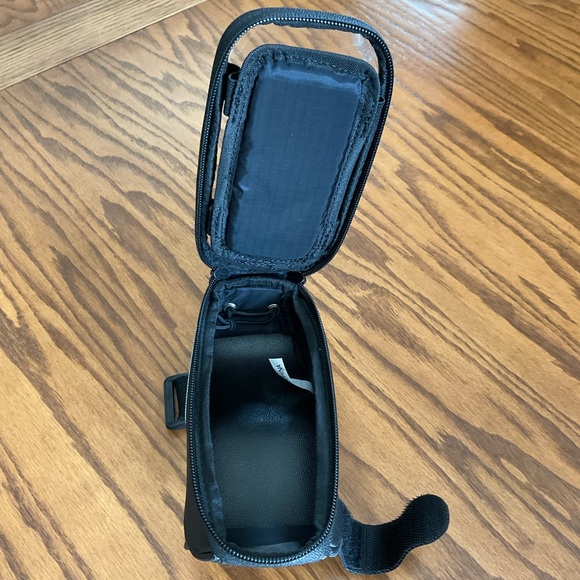 EUC Bikase Phone Front Frame Bag - Picture 2 of 7